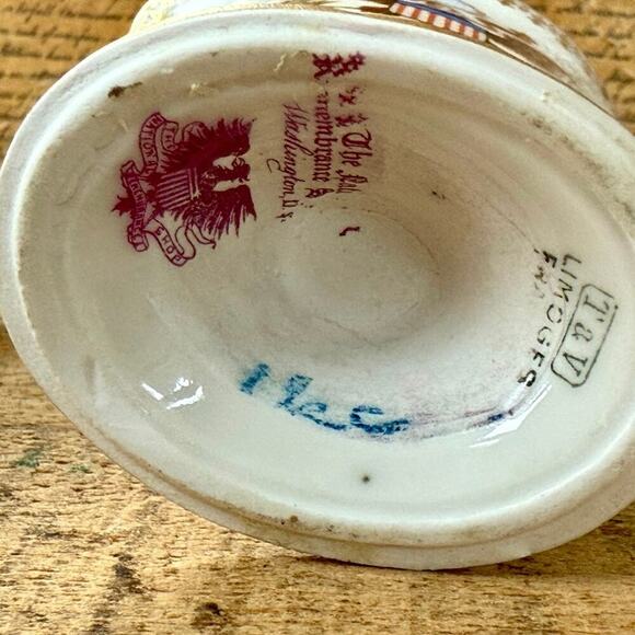 Pair of Limoges Footed Creamers – Presidential Seal – Nat’l Remembrance Shop - Picture 6 of 6